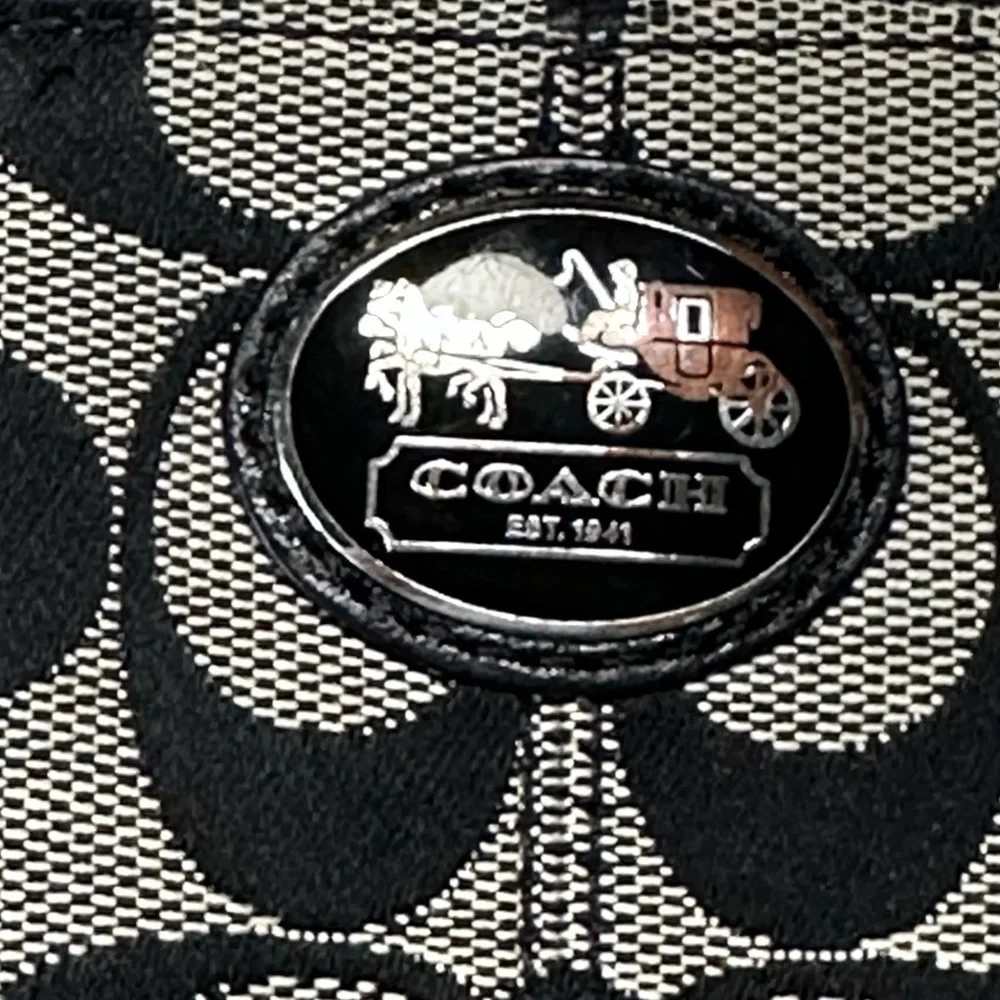 Coach Signature C Logo Wristlet